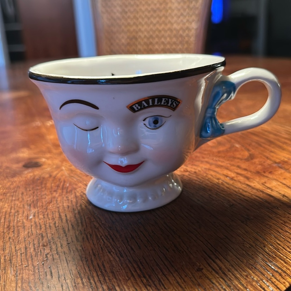 Baileys Winking Face Mug